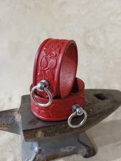 Armband Blume — schwarz / 25 mm / 21 cm — rot